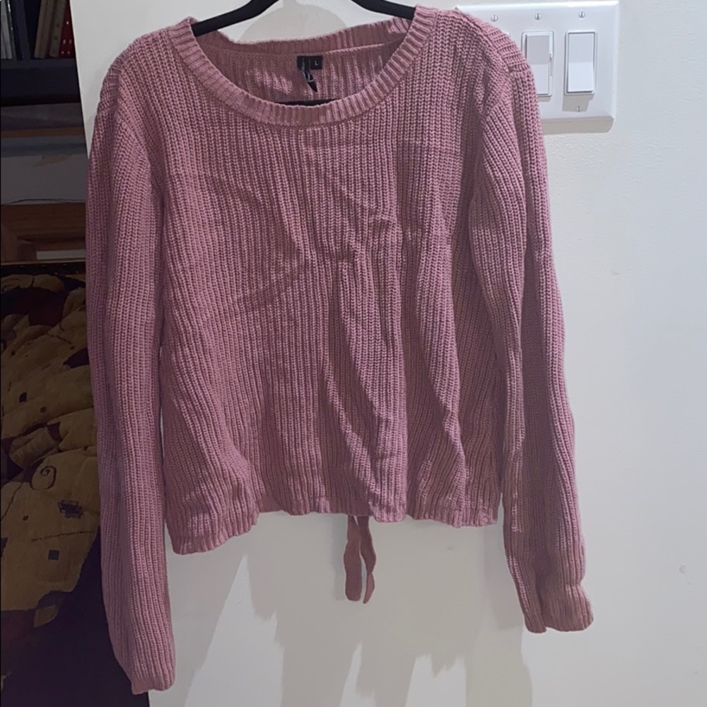 Mauve sweater with tied bow on the back